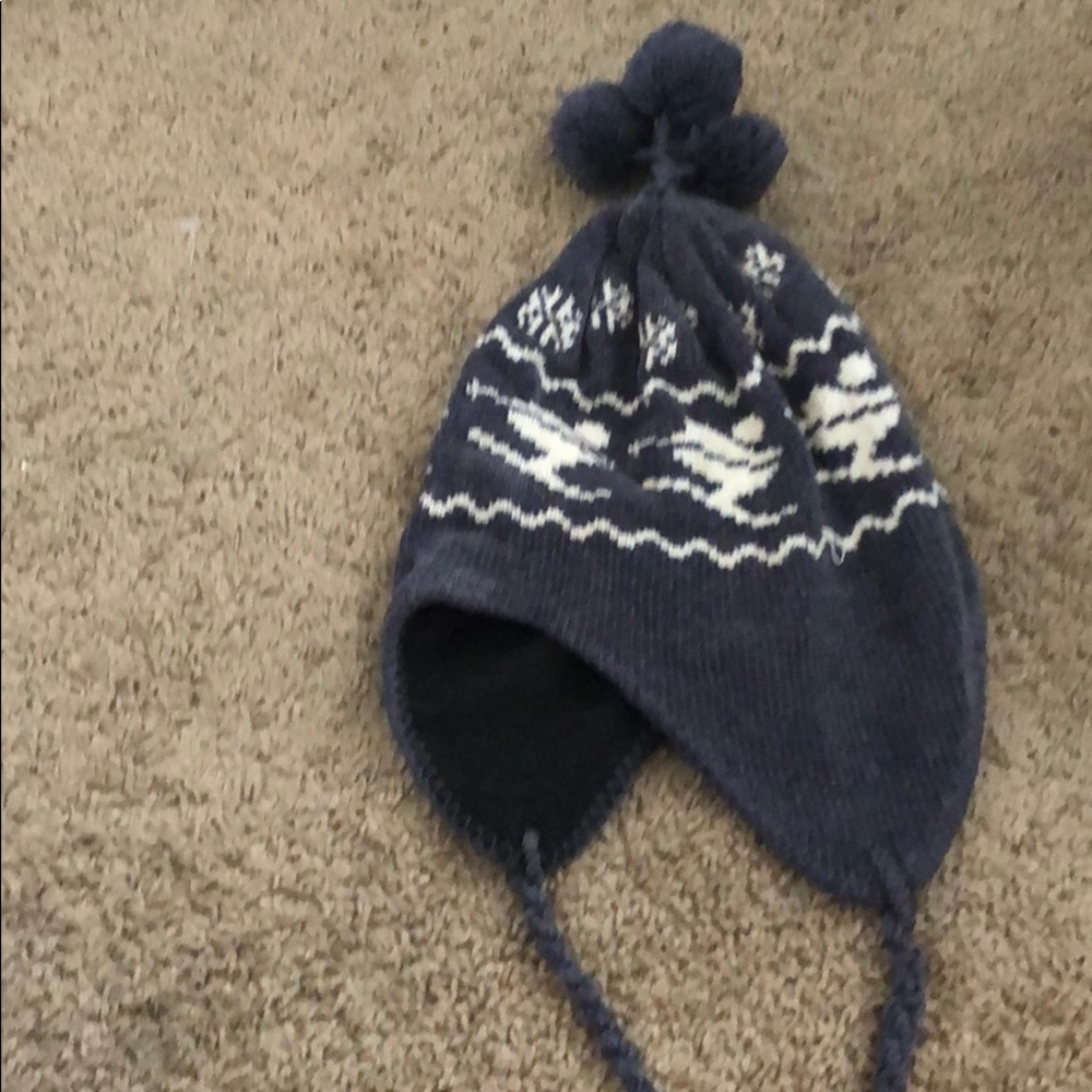 FADED BLUE/GRAY BEANIE
